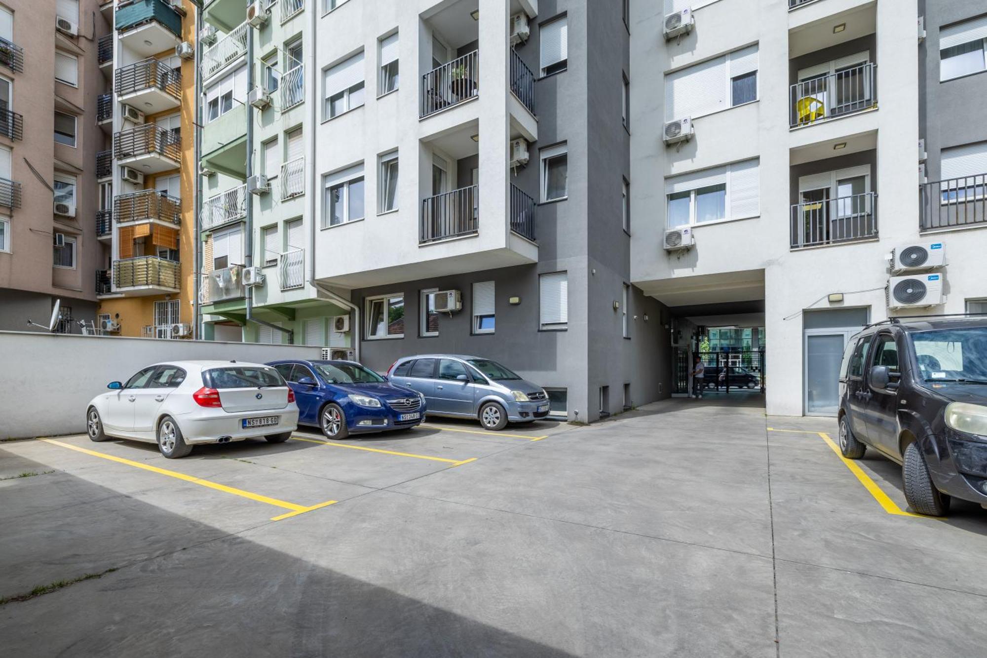 Arena Big Luxury Apartments Novi Sad Exterior photo